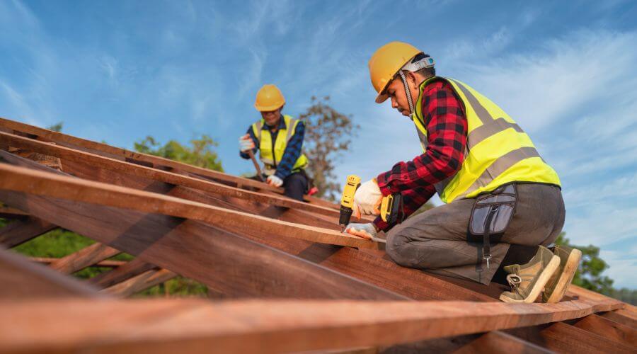 Professional gutter cleaning in Kiron, IA
